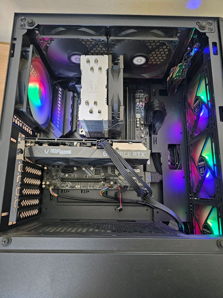 컴퓨터완본체 5700G B550M 램16GB RTX3050 팝니다. 이미지