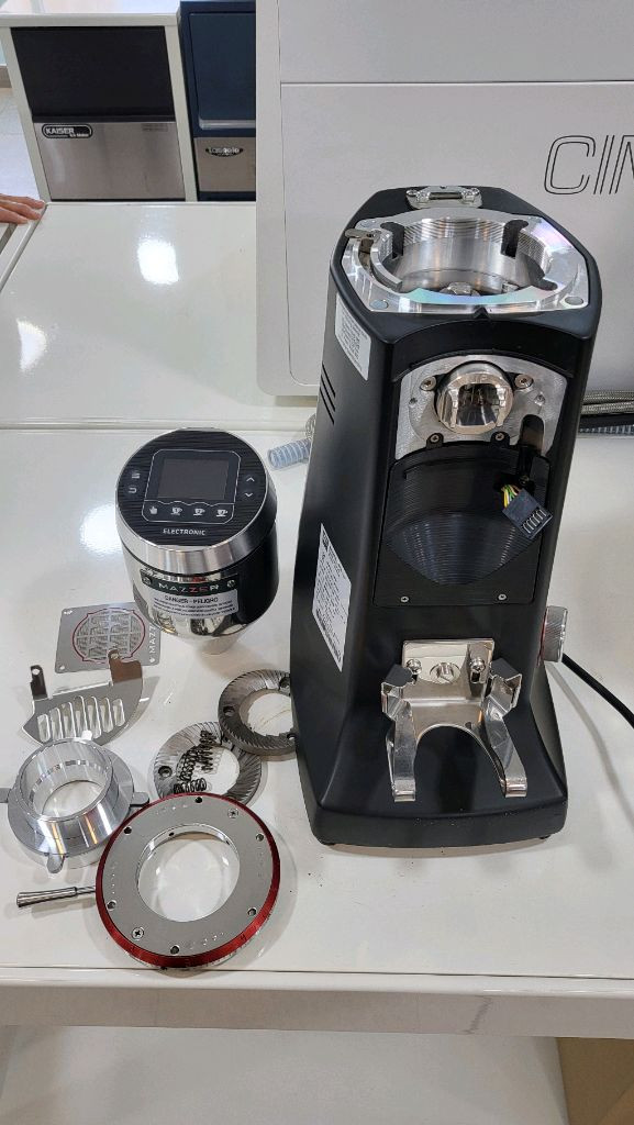 메조 메이저 V 일렉 전자동 커피 그라인더 2024년식 8월구매 듀얼쿨링팬장착 정전기방지 빠른분쇄 83M플랫버 이미지