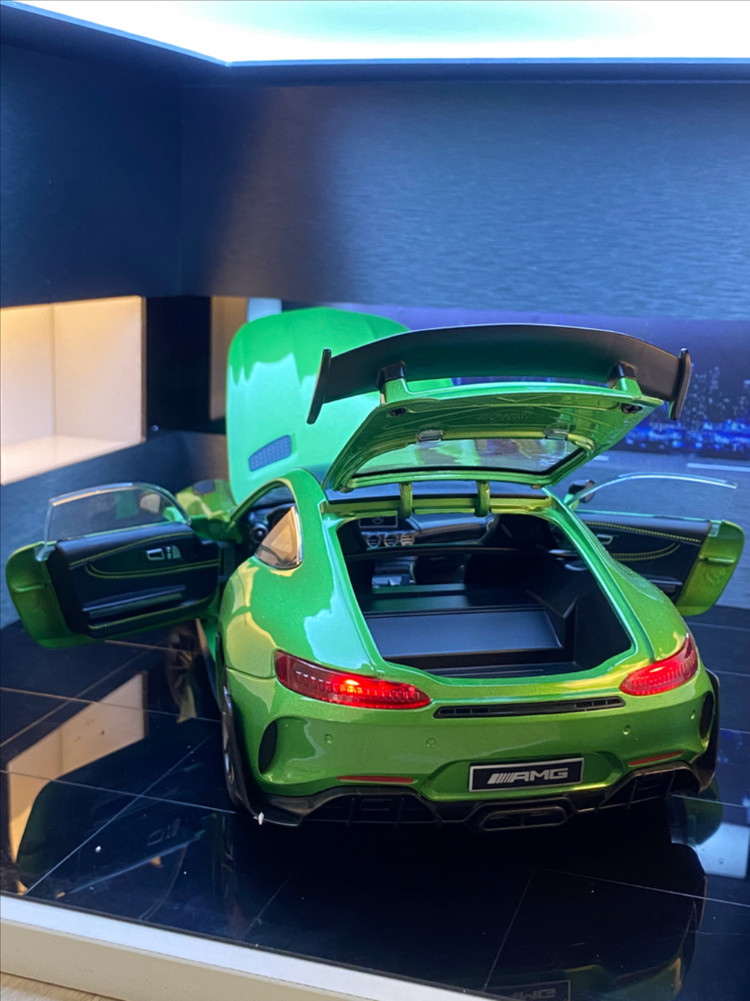 1:18 블랙맘바 벤츠 Amg gtr 다이캐스트 이미지