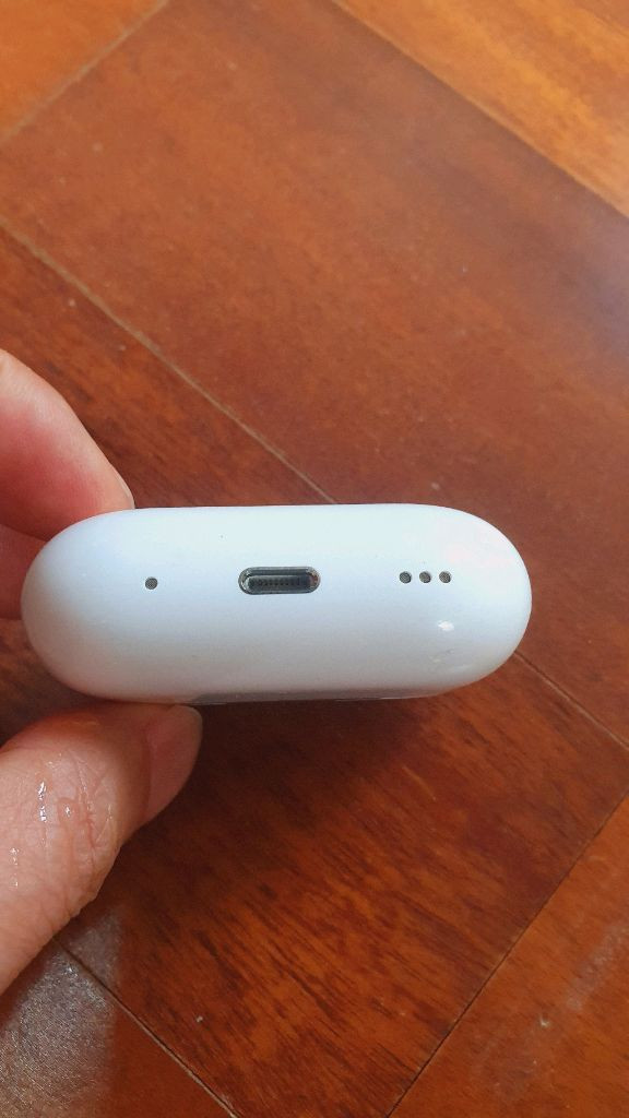 애플 에어팟프로2세대 본체, 라이트닝 A2700, W527~ 이미지