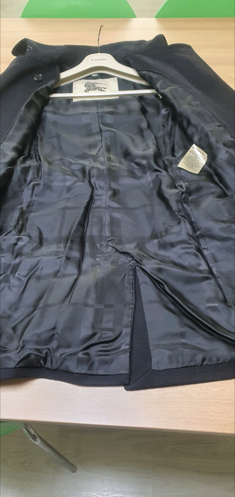 버버리 캐시미어 코트/자켓 66/M 정품S급(감정O)구찌프라다루이비통디올고야드샤넬셀린느보테가생로랑발렌시아가버버리가방 이미지