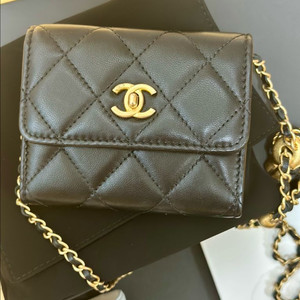 샤넬 골드볼 체인 지갑 미니 크로스백 AP2704 이미지