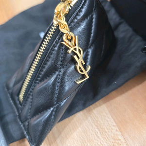 생로랑 YSL 키 파우치 이미지