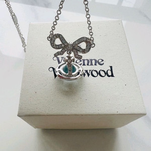 비비안 웨스트우드 블루 orb 리본 펜던트 목걸이 이미지