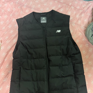 뉴발란스 엑티브 라이트 경량다운 베스트 XL사이즈 새상품급 판매 이미지