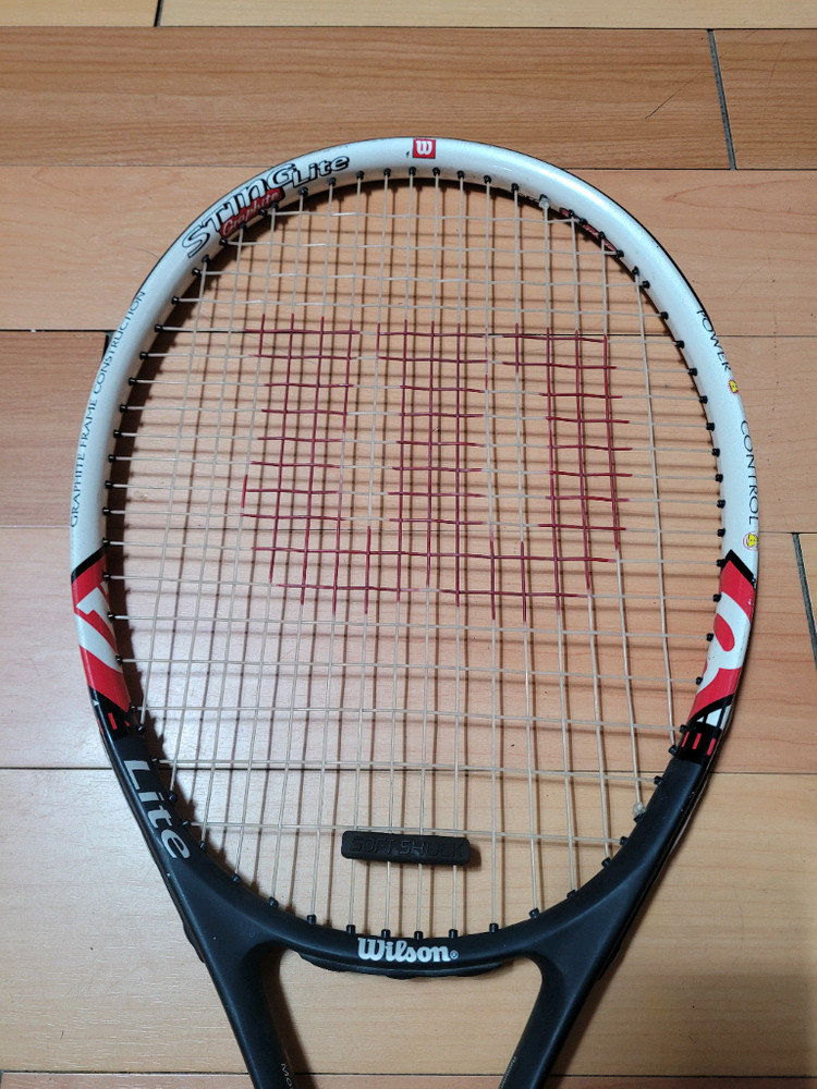 윌슨 STING LITE 테니스 라켓 이미지