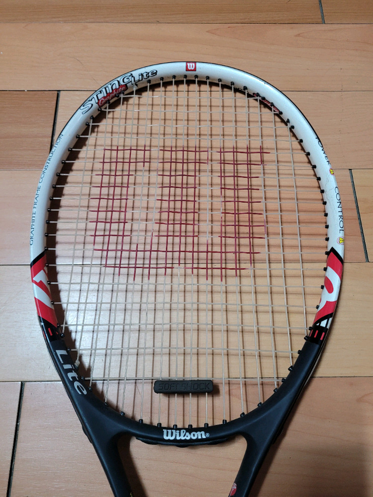 윌슨 STING LITE 테니스 라켓 이미지