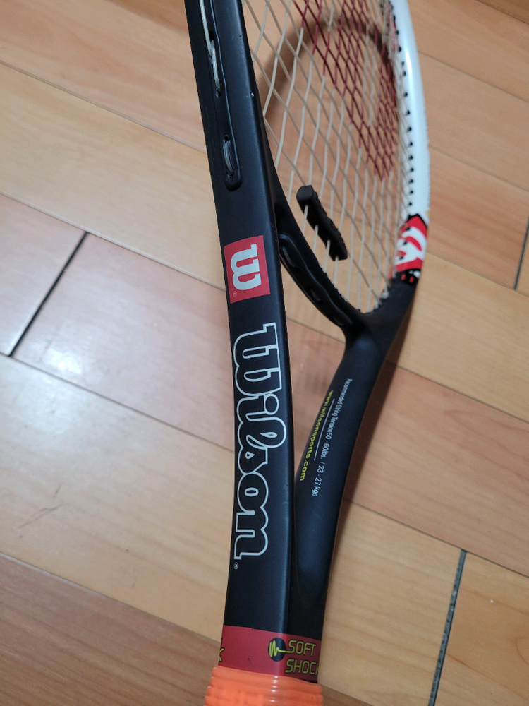 윌슨 STING LITE 테니스 라켓 이미지