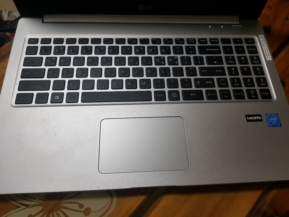 LG 노트북 이미지
