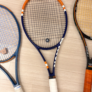 윌슨 블레이드 롤랑가로스 2023 테니스라켓 이미지