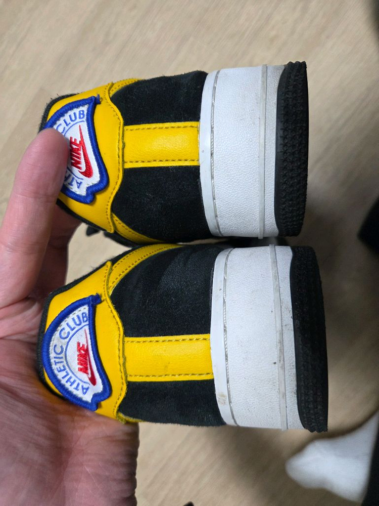 나이키 에어포스 애슬레틱 클럽 블랙 다크 설 퍼 275 이미지