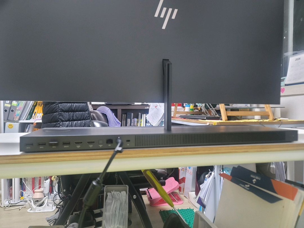 hp 34인치 와이드 커브드 일체형 컴퓨터 이미지