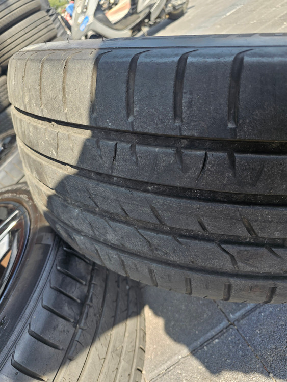 벤츠 GLS400D AMG 21인치 순정 중고휠타이어 이미지