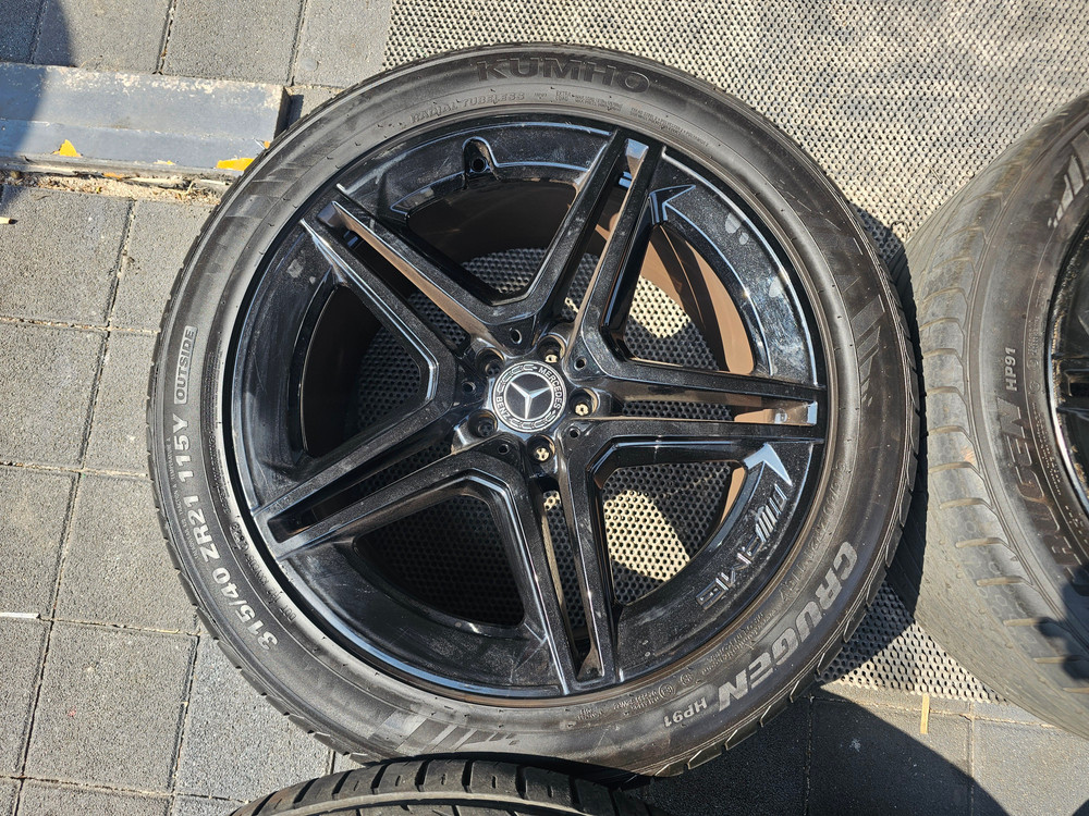 벤츠 GLS400D AMG 21인치 순정 중고휠타이어 이미지