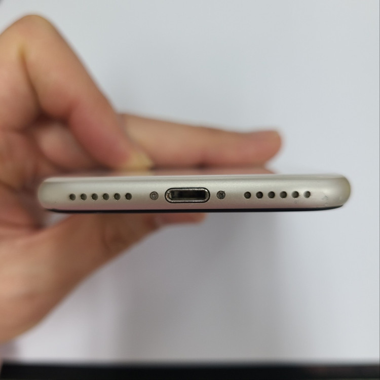 아이폰 SE3 128G 스타라이트 메인폰 198240 이미지