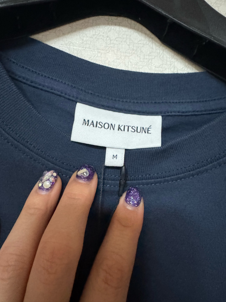 리얼폭스 자수 반팔티 이미지