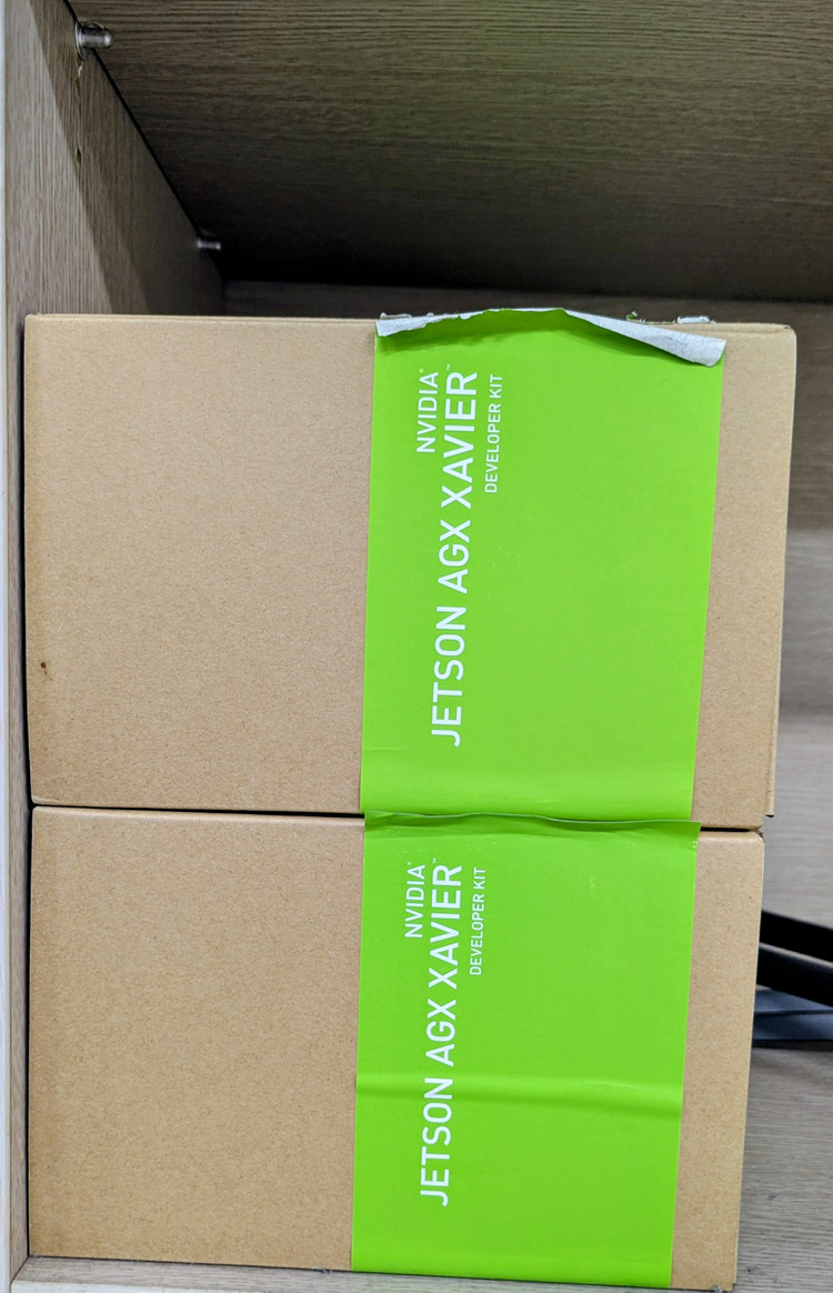 NVIDIA Jetson AGX Xavier Development Kit 중고 이미지