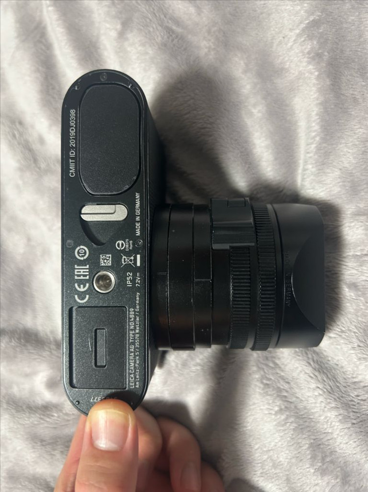 라이카 q2 블랙 팝니다 이미지