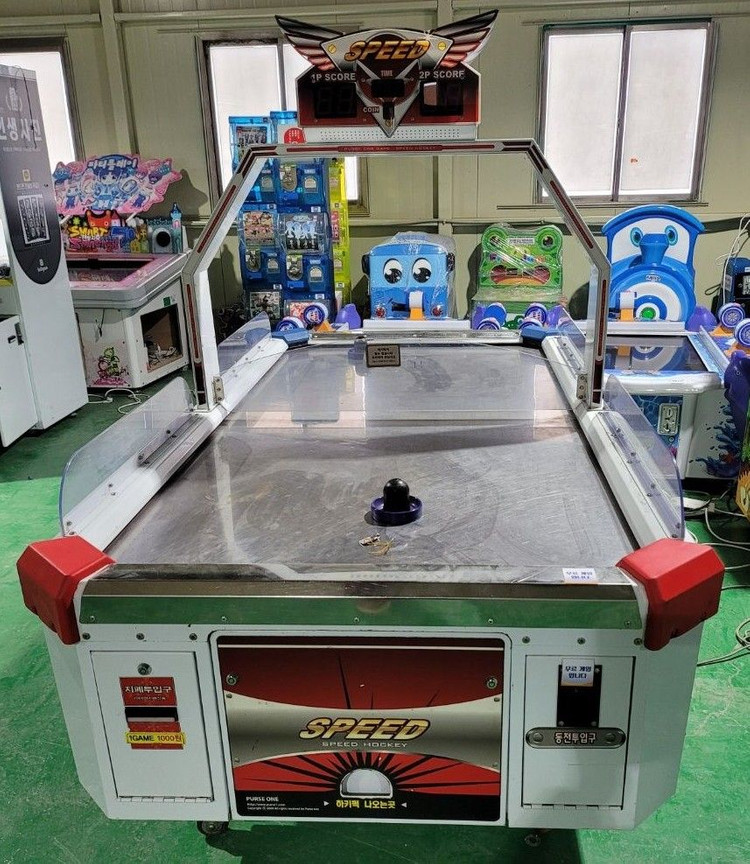 낚시게임기 노래하는 두더지 사격게임기 동전노래방 이미지