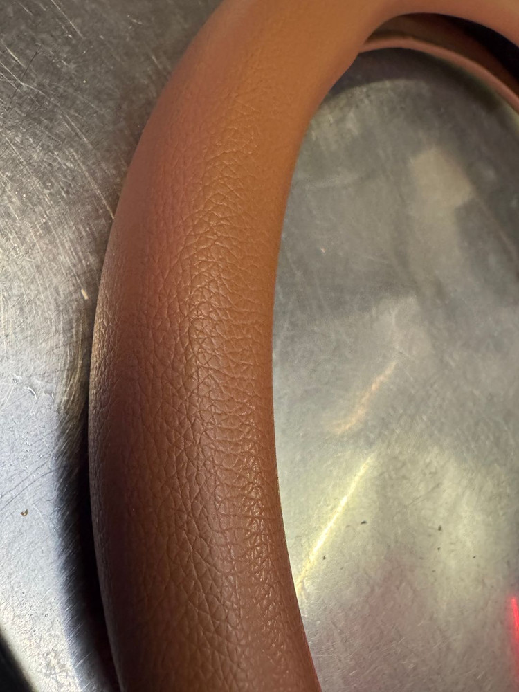 하이칸) 350-360사이즈 브라운 자동차 핸들커버 이미지