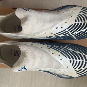 아디다스 프레데터 엣지 축구화 화이트240 이미지