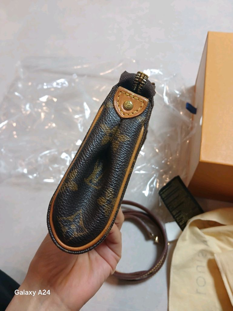 정품 루이비통 에바클러치 이미지