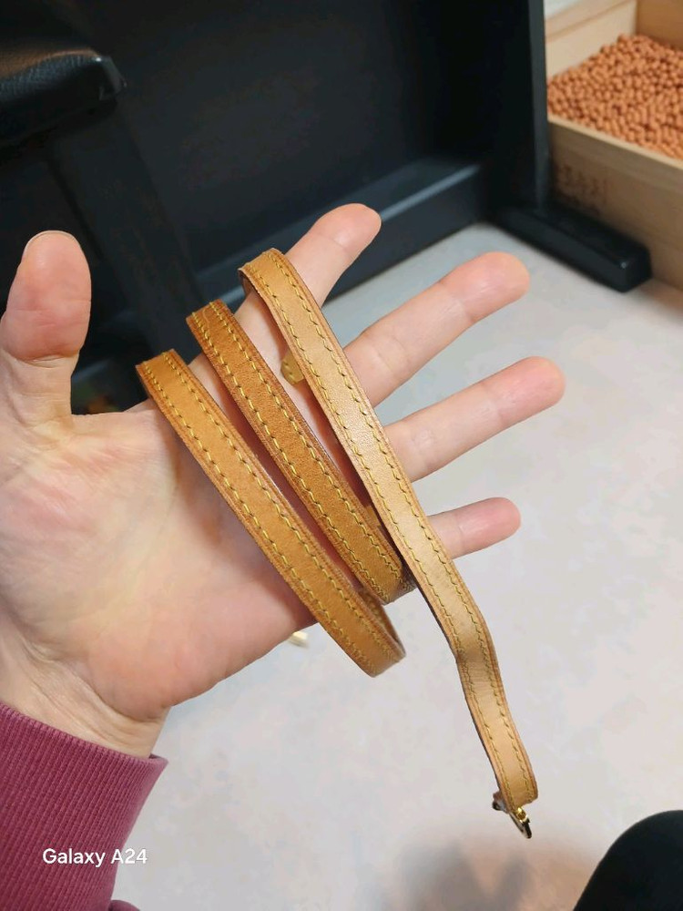 정품 루이비통 에바클러치 이미지