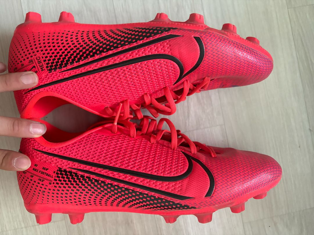 나이키 축구화 240 이미지