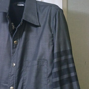 톰 브 라 운 4바 스트라이프 셔츠 이미지