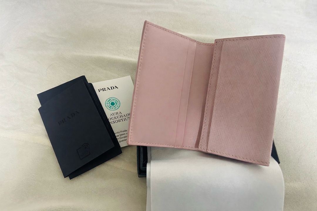 프라다 여성용 사피아노 레더 카드지갑 이미지