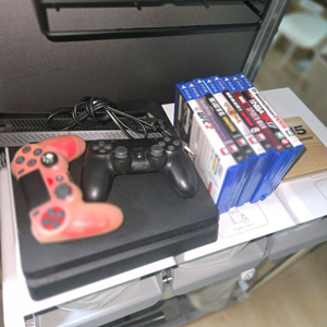 PS4 Slim + 본체듀얼쇼크4 컨트롤러 2개 (정품) 이미지