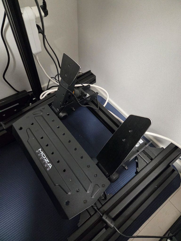 moza r9 v3 풀세트판매 (프로파일,페달, 시트, 모니터, 림) 이미지