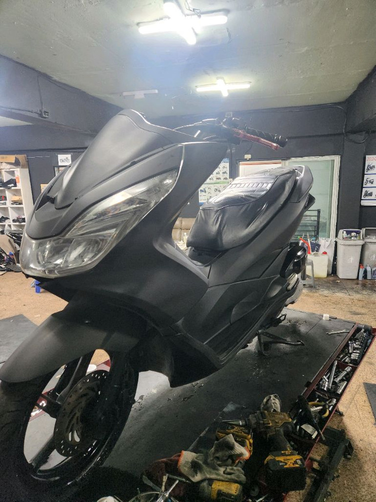 혼다 PCX125 14년.15년식 팝니다. 꾸밀차량 이미지