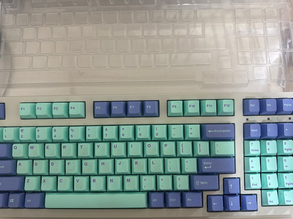 레오폴드 FC980MBT 기계식 민트 키보드 적축 이미지