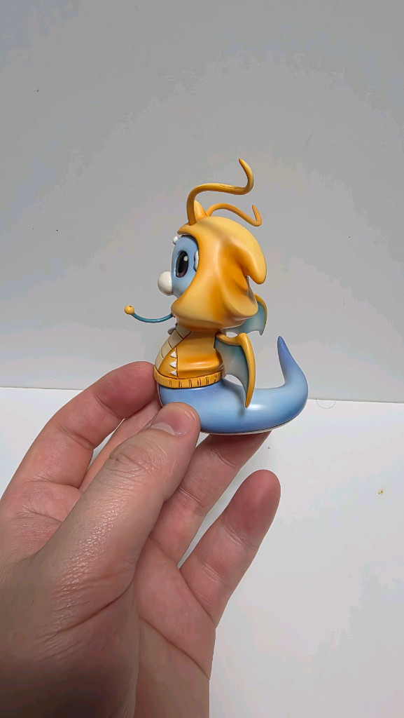 미뇽 망나뇽후드티 레진피규어 판매합니다 이미지