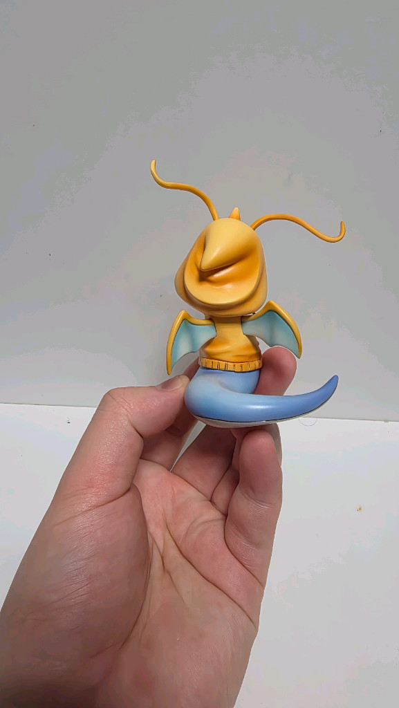 미뇽 망나뇽후드티 레진피규어 판매합니다 이미지