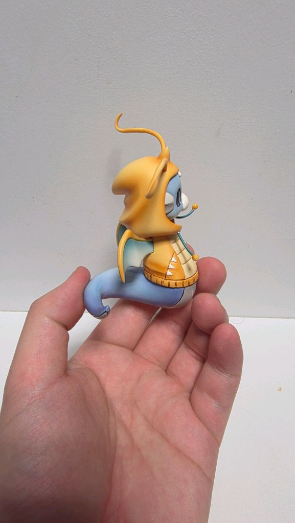 미뇽 망나뇽후드티 레진피규어 판매합니다 이미지