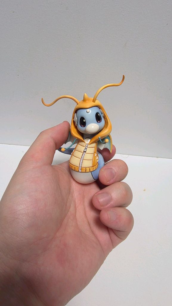 미뇽 망나뇽후드티 레진피규어 판매합니다 이미지