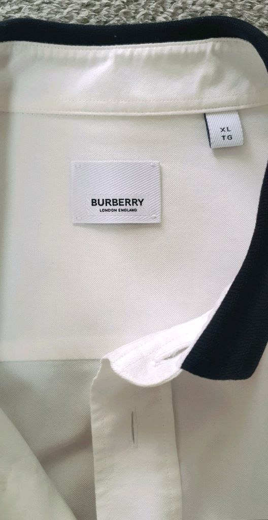 버버리 리브전환 코튼 긴팔 셔츠 화이트 8013457 정품 판매 합니다. 이미지