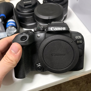 캐논 EOS R10 카메라 + 렌즈 3개 풀세트 이미지