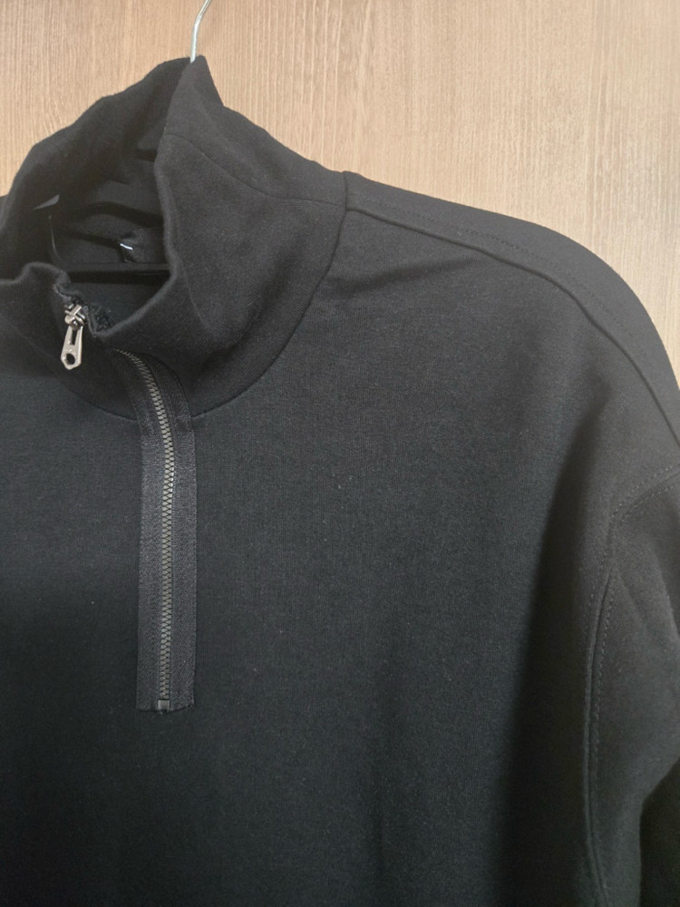 ILCORSO 블랙 세미오버핏 집업 하이넥 롱 슬리브 이미지