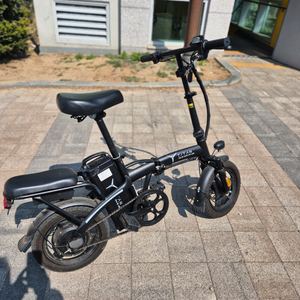 타이탄 300 미니벨로 전기자전거 최상급 판매 이미지