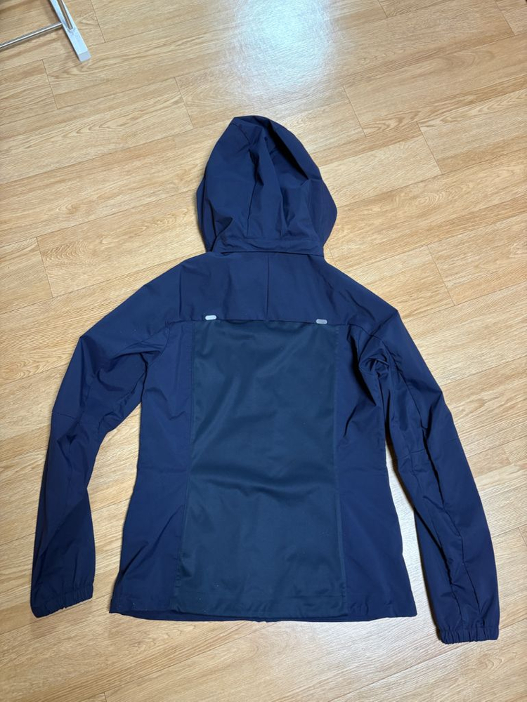 빈폴 바람막이 여성 네이비 90 / 2만원 이미지