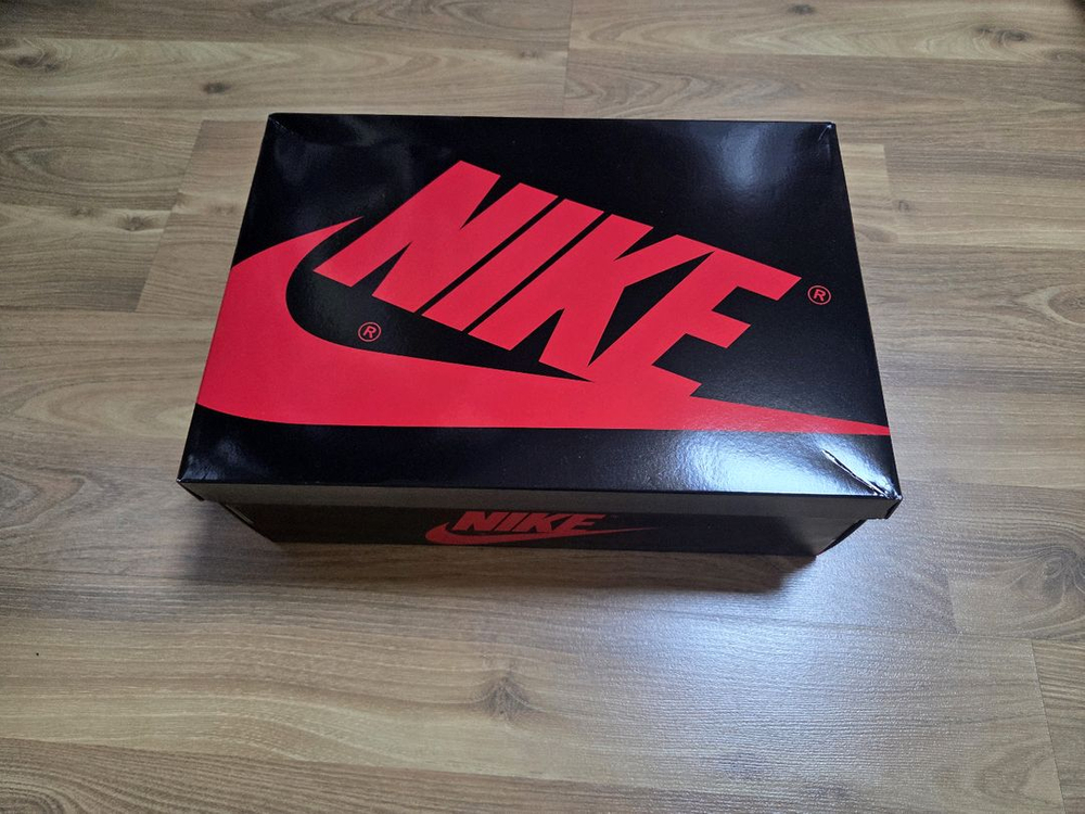 조던 1 레트로 하이 OG 페이턴트 브레드 285 판매 이미지