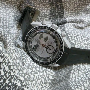 문스와치 어스페이즈 이미지