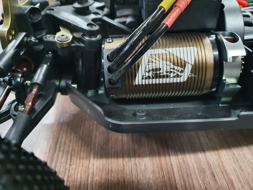 rc카 알씨카 1/8 전동버기 팝니다 이미지