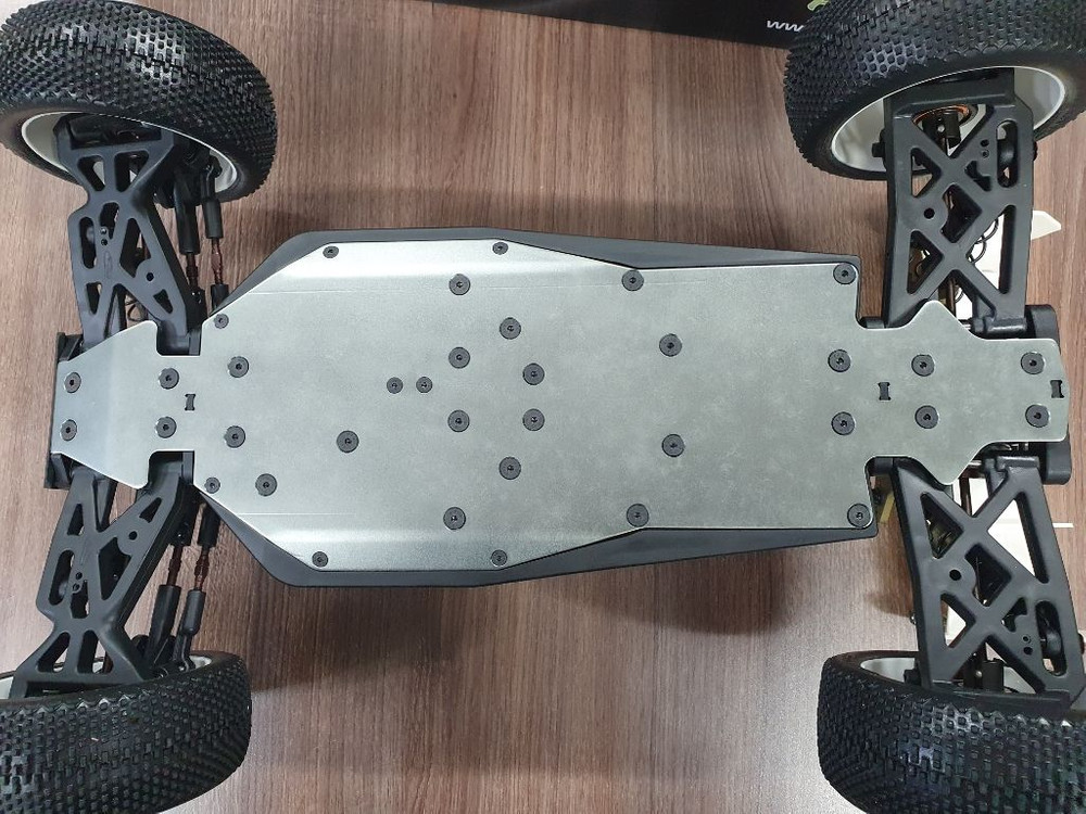 rc카 알씨카 1/8 전동버기 팝니다 이미지