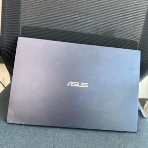asus아수스 게이밍 노트북 거의새것 판매해요 이미지