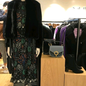 산드로 태양 원피스 이미지