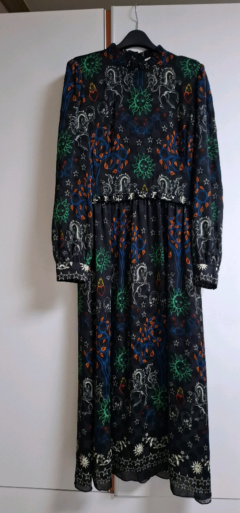 산드로 태양 원피스 이미지